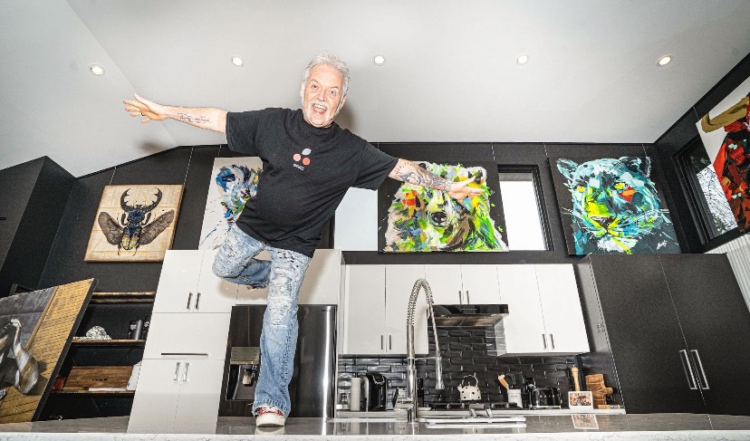 Welcome to the World of Quebec’s Largest Private Art Collector, Alain Lachance, Founder of SRIIZ 